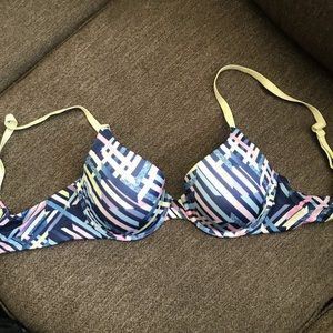 Uplift Semi-Demi by Victoria’s Secret 34B
